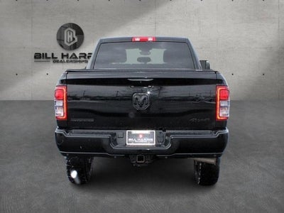 2022 RAM 2500 Big Horn 4x4 Crew Cab 6'4" Box