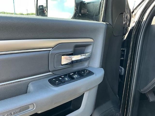 2017 RAM 2500 SLT 4x4 Crew Cab 6'4" Box