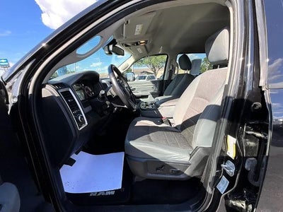 2017 RAM 2500 SLT 4x4 Crew Cab 6'4" Box