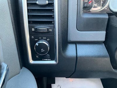 2017 RAM 2500 SLT 4x4 Crew Cab 6'4" Box