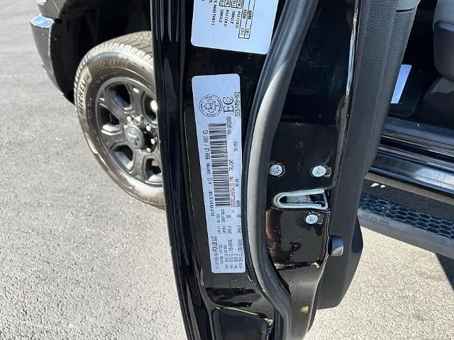 2017 RAM 2500 SLT 4x4 Crew Cab 6'4" Box