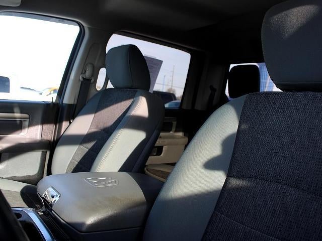 2016 RAM 2500 4WD Crew Cab 6.4 Ft Box Big Horn