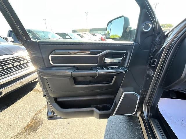 2022 RAM 2500 Laramie 4x4 Crew Cab 6'4" Box