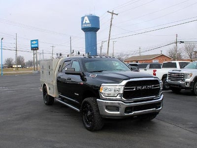 2022 RAM 2500 Tradesman 4x4 Crew Cab 8' Box
