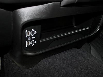 2022 RAM 2500 Tradesman 4x4 Crew Cab 8' Box