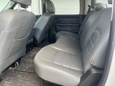 2015 RAM 2500 4WD Crew Cab 8 Ft Box Tradesman