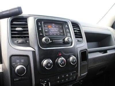 2015 RAM 2500 4WD Crew Cab 8 Ft Box Tradesman