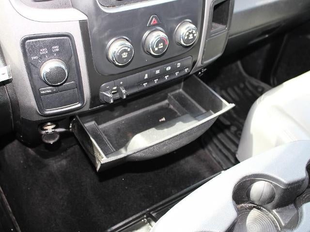 2015 RAM 2500 4WD Crew Cab 8 Ft Box Tradesman