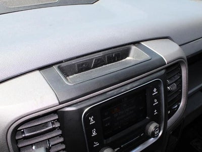 2015 RAM 2500 4WD Crew Cab 8 Ft Box Tradesman