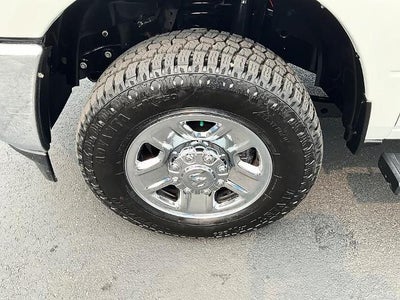 2022 RAM 2500 Tradesman 4x4 Crew Cab 8' Box