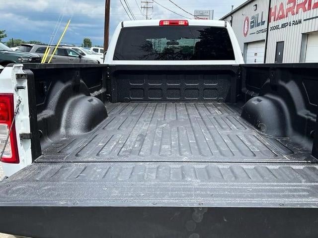 2022 RAM 2500 Tradesman 4x4 Crew Cab 8' Box