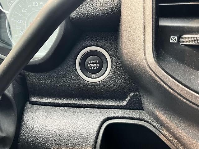 2022 RAM 2500 Tradesman 4x4 Crew Cab 8' Box