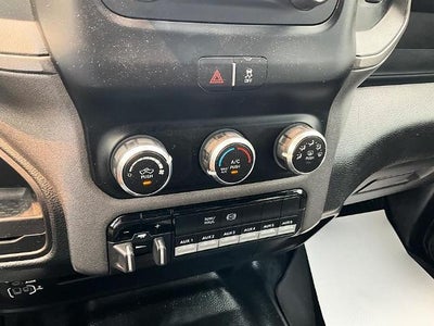 2022 RAM 2500 Tradesman 4x4 Crew Cab 8' Box