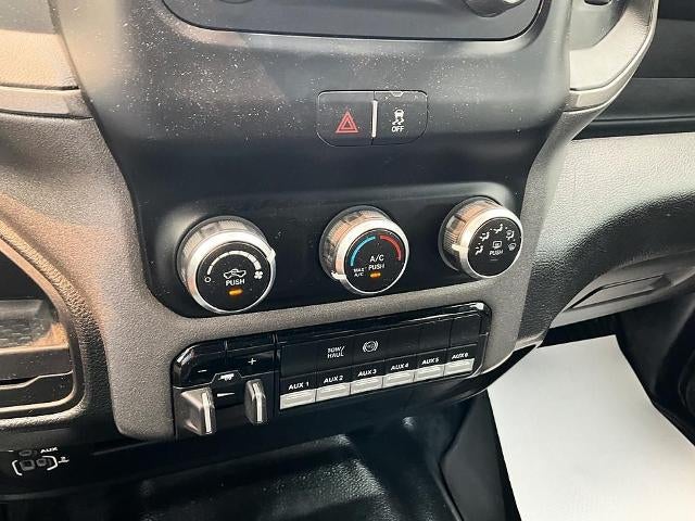 2022 RAM 2500 Tradesman 4x4 Crew Cab 8' Box