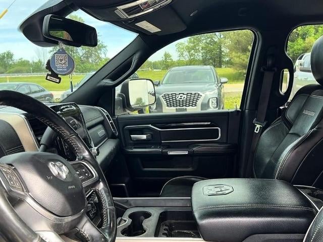 2019 RAM 2500 Laramie 4x4 Crew Cab 8' Box