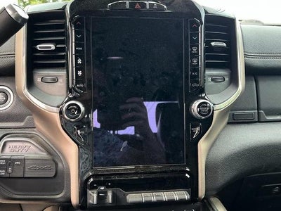 2019 RAM 2500 Laramie 4x4 Crew Cab 8' Box