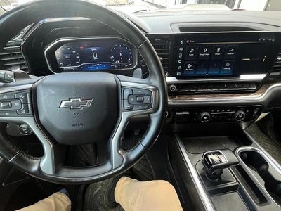 2024 Chevrolet Silverado 1500 Crew Cab Short Box 4-Wheel Drive LT Trail Boss