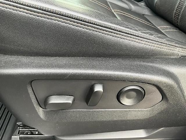 2022 Chevrolet Silverado 1500 Crew Cab Standard Box 4-Wheel Drive High Country