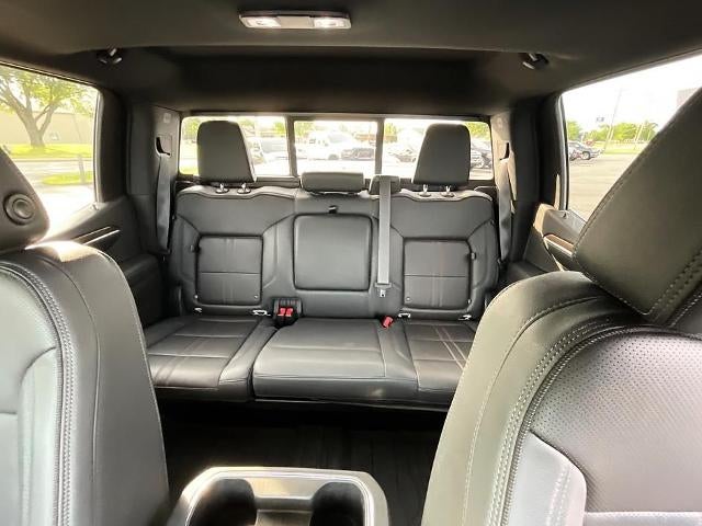 2022 Chevrolet Silverado 1500 Crew Cab Standard Box 4-Wheel Drive High Country