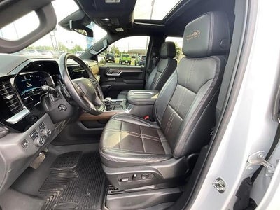 2022 Chevrolet Silverado 1500 Crew Cab Standard Box 4-Wheel Drive High Country
