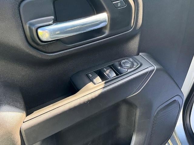 2025 Chevrolet Silverado 1500 Crew Cab Short Box 4-Wheel Drive Custom Trail Boss