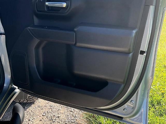 2025 Chevrolet Silverado 1500 Crew Cab Short Box 4-Wheel Drive Custom Trail Boss