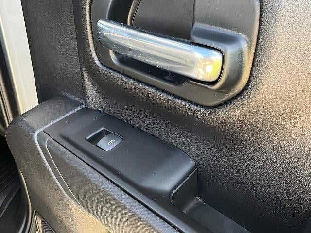 2025 Chevrolet Silverado 1500 Crew Cab Short Box 4-Wheel Drive Custom Trail Boss