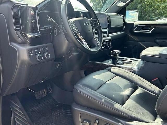 2025 Chevrolet Silverado 1500 Crew Cab Short Box 4-Wheel Drive LT Trail Boss