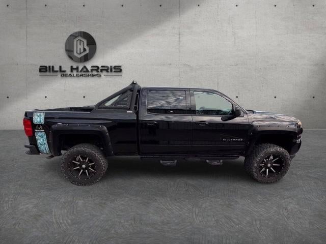 2017 Chevrolet Silverado 1500 Crew Cab Standard Box 4-Wheel Drive LT Z71