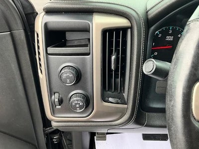 2017 GMC Sierra 1500 Crew Cab Short Box 4-Wheel Drive Denali