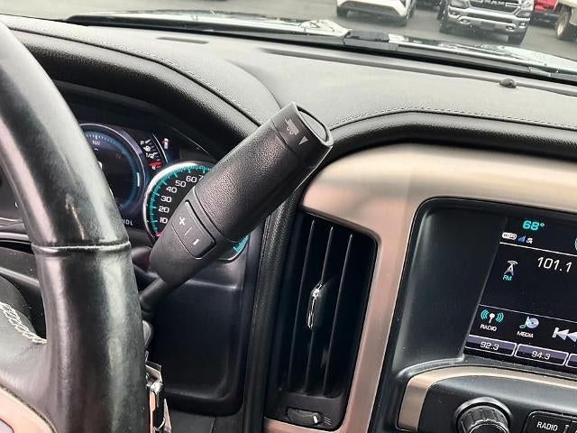 2017 GMC Sierra 1500 Crew Cab Short Box 4-Wheel Drive Denali