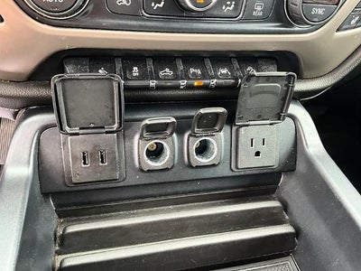 2017 GMC Sierra 1500 Crew Cab Short Box 4-Wheel Drive Denali