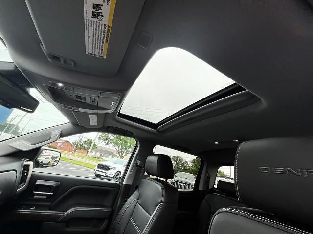2017 GMC Sierra 1500 Crew Cab Short Box 4-Wheel Drive Denali