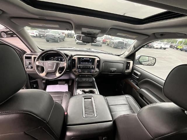 2017 GMC Sierra 1500 Crew Cab Short Box 4-Wheel Drive Denali