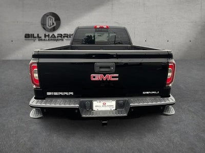 2017 GMC Sierra 1500 Crew Cab Short Box 4-Wheel Drive Denali