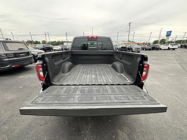 2017 GMC Sierra 1500 Crew Cab Short Box 4-Wheel Drive Denali