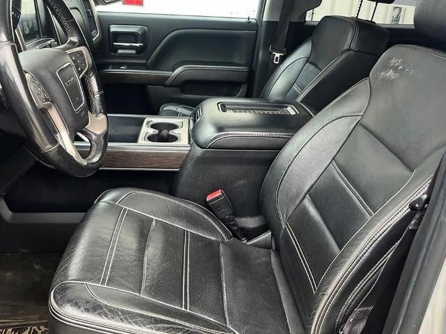 2017 GMC Sierra 1500 Crew Cab Short Box 4-Wheel Drive Denali