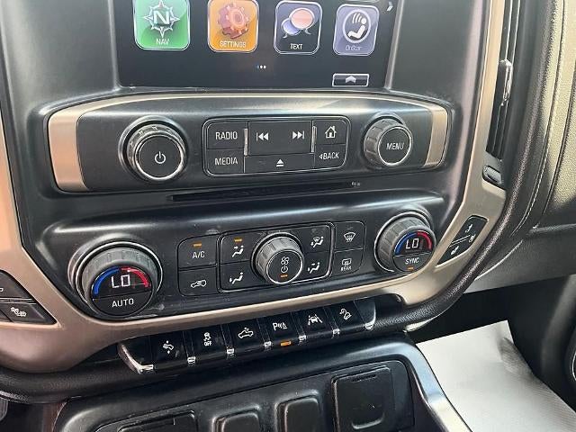 2017 GMC Sierra 1500 Crew Cab Short Box 4-Wheel Drive Denali