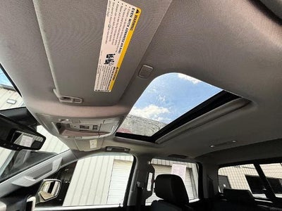 2017 GMC Sierra 1500 Crew Cab Short Box 4-Wheel Drive Denali