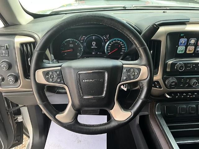 2017 GMC Sierra 1500 Crew Cab Short Box 4-Wheel Drive Denali