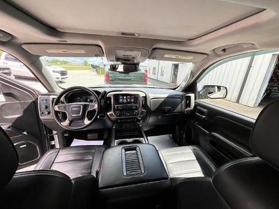 2017 GMC Sierra 1500 Crew Cab Short Box 4-Wheel Drive Denali