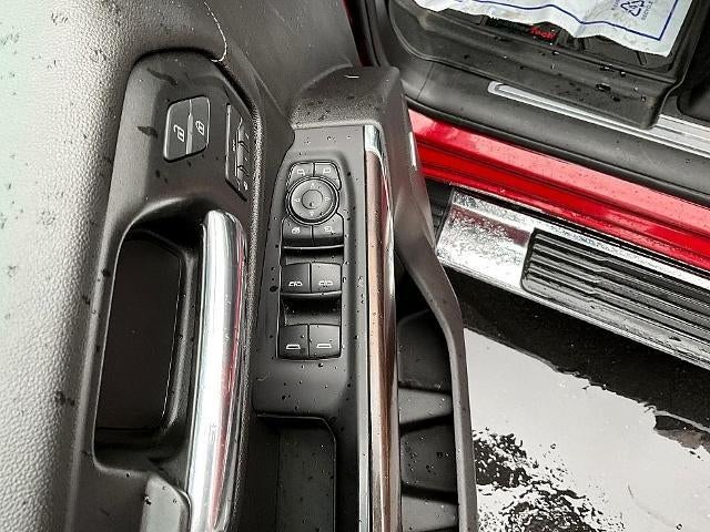 2019 GMC Sierra 1500 Crew Cab Standard Box 4-Wheel Drive SLT