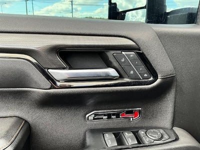 2022 GMC Sierra 1500 Crew Cab Standard Box 4-Wheel Drive AT4