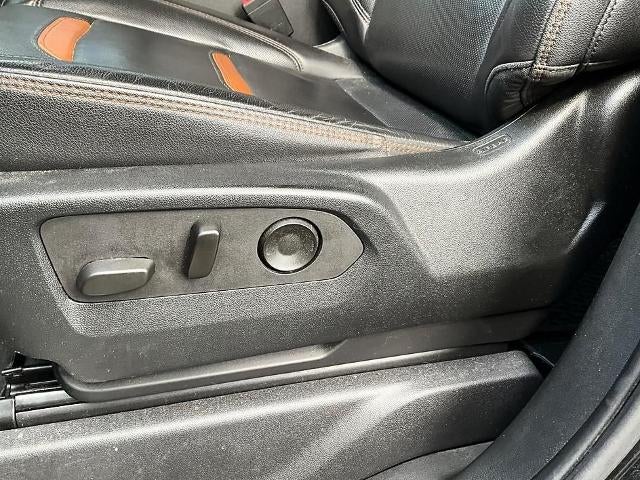 2022 GMC Sierra 1500 Crew Cab Standard Box 4-Wheel Drive AT4