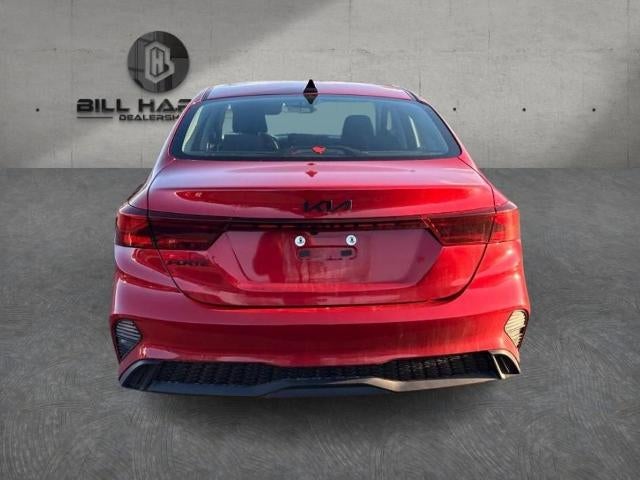 2024 Kia Forte LXS IVT