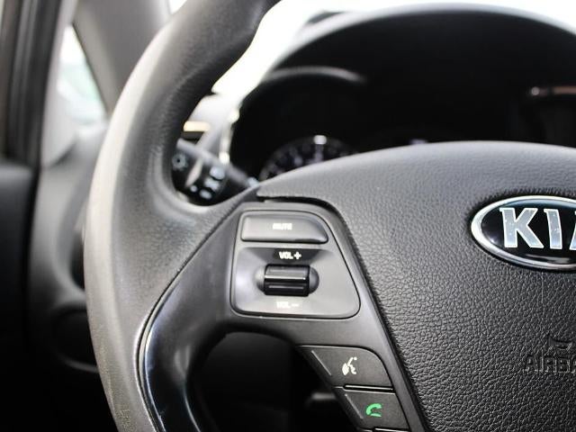 2017 Kia Forte LX Manual