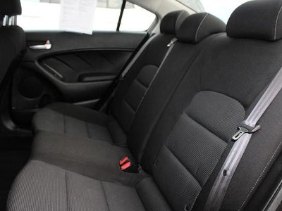 2017 Kia Forte LX Manual