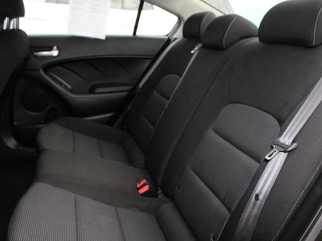 2017 Kia Forte LX Manual