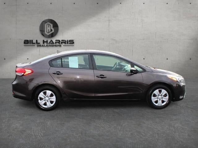 2017 Kia Forte LX Manual