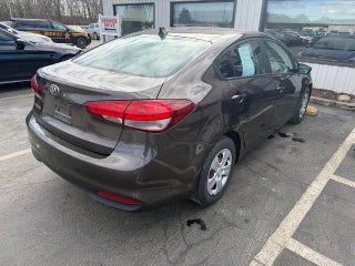 2017 Kia Forte LX Manual